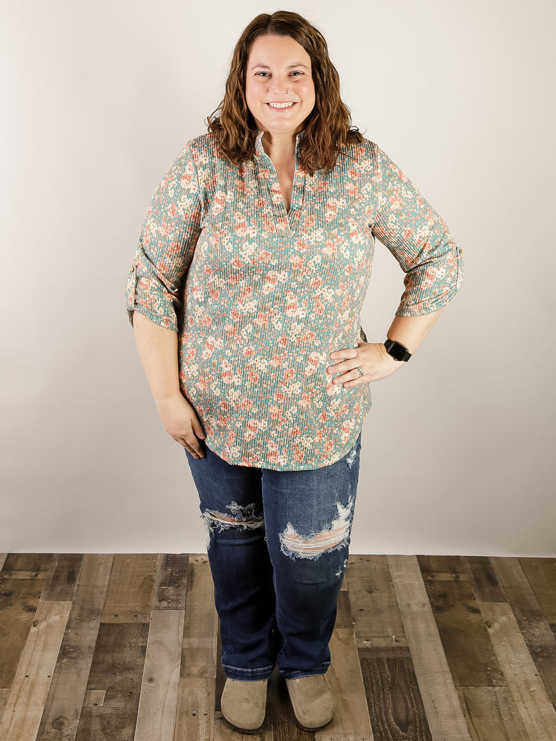 Curvy Teal Floral 3/4 Sleeve Top