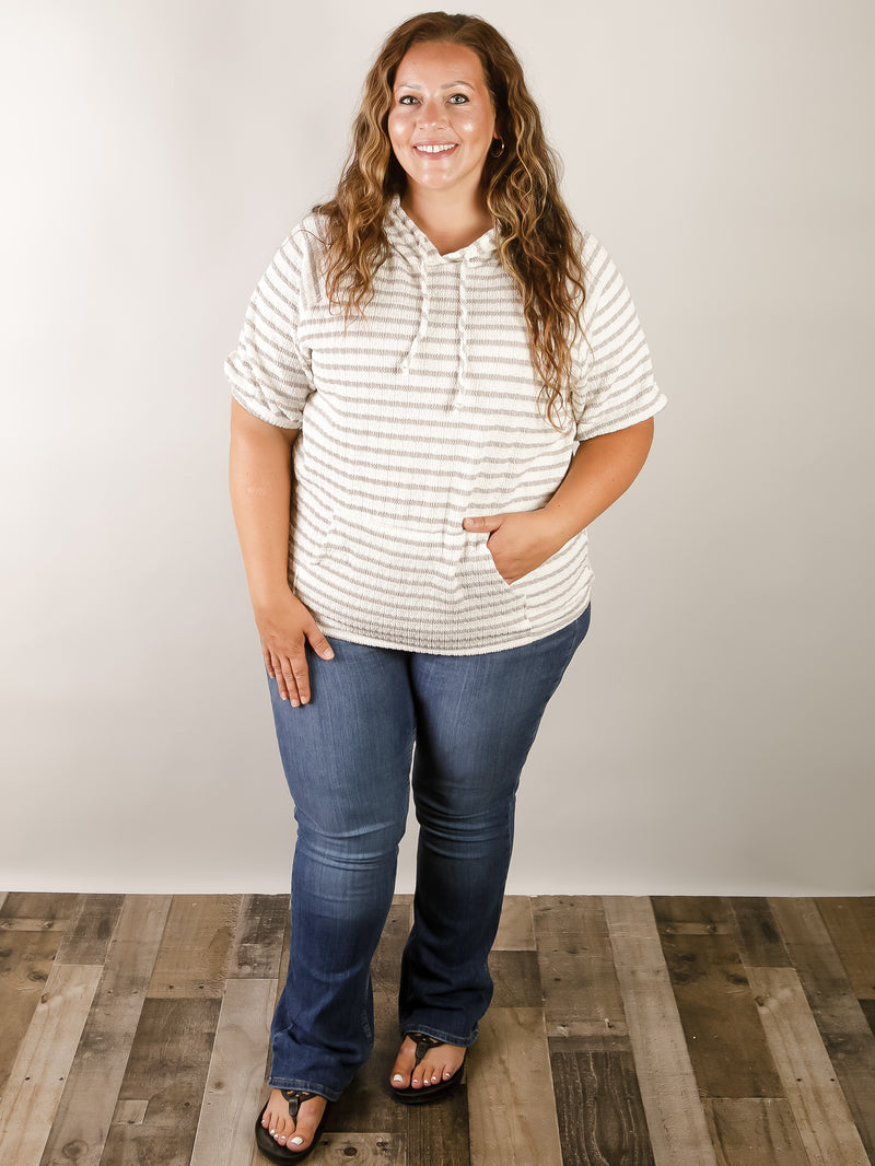 Curvy Cream and Taupe Short Sleeve Hooded Top