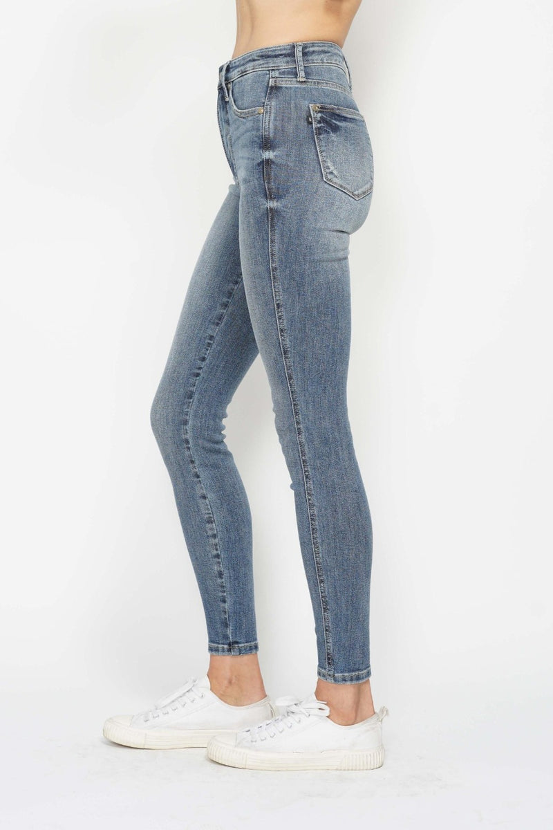 Judy Blue Tummy Control Contrast Wash Skinny Jeans  (Online Exclusive)