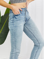 Judy Blue MR Relaxed Fit Jeans (Online Exclusive)