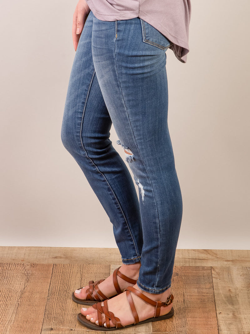 Judy Blue Mid-Rise Distressed Pull-On Skinny Jeggings