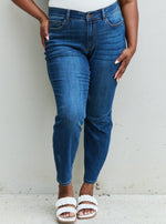 Judy Blue Regular Cropped Aila Mid-Rise Relaxed Fit Jeans (Online Exclusive)