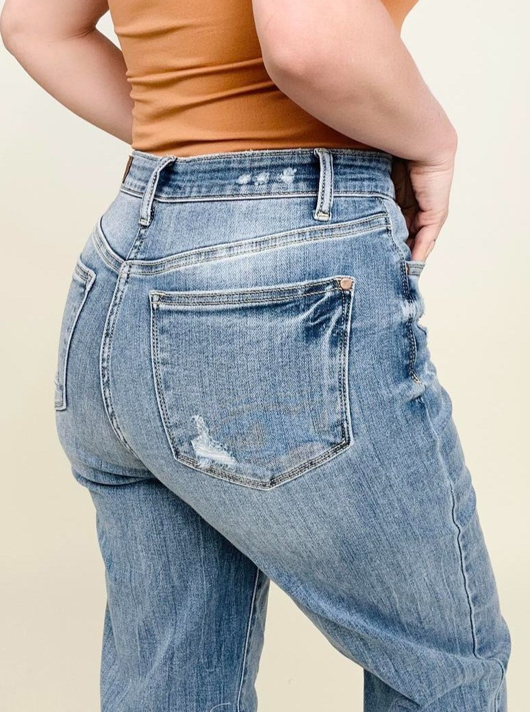 Judy Blue HW 90's Mild Destroy Straight Jeans (Online Exclusive)